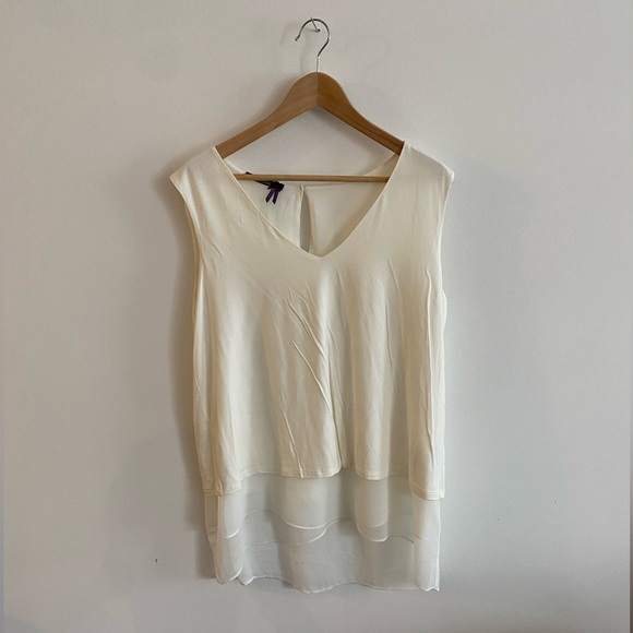 Beautiful Layered Blouse - Picture 1 of 5